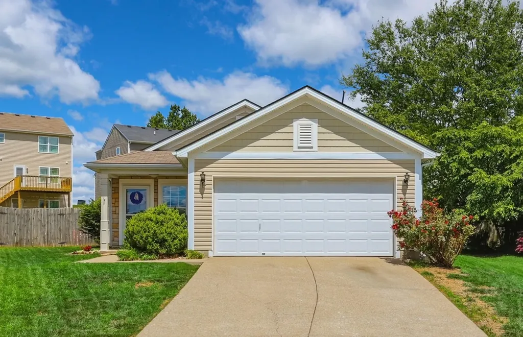 1329 Harrington Court Lexington KY 40511