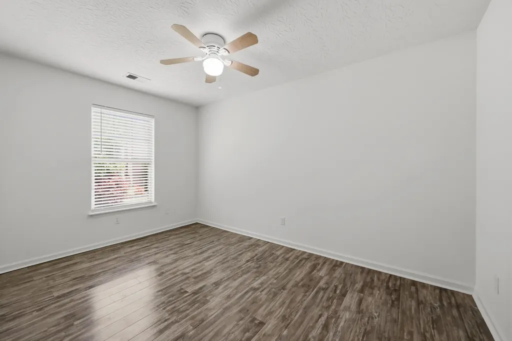 1329 Harrington Court Lexington KY 40511