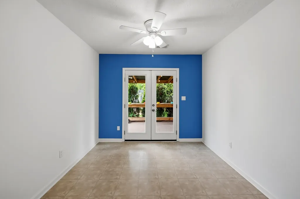 1329 Harrington Court Lexington KY 40511