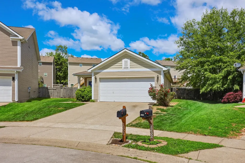 1329 Harrington Court Lexington KY 40511