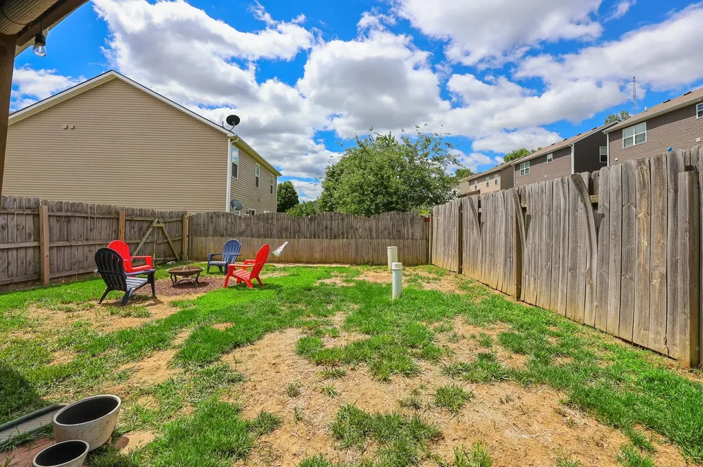1329 Harrington Court Lexington KY 40511