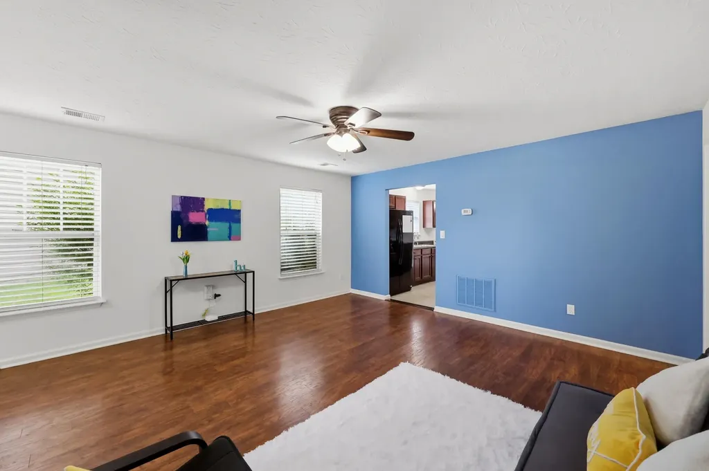 1329 Harrington Court Lexington KY 40511