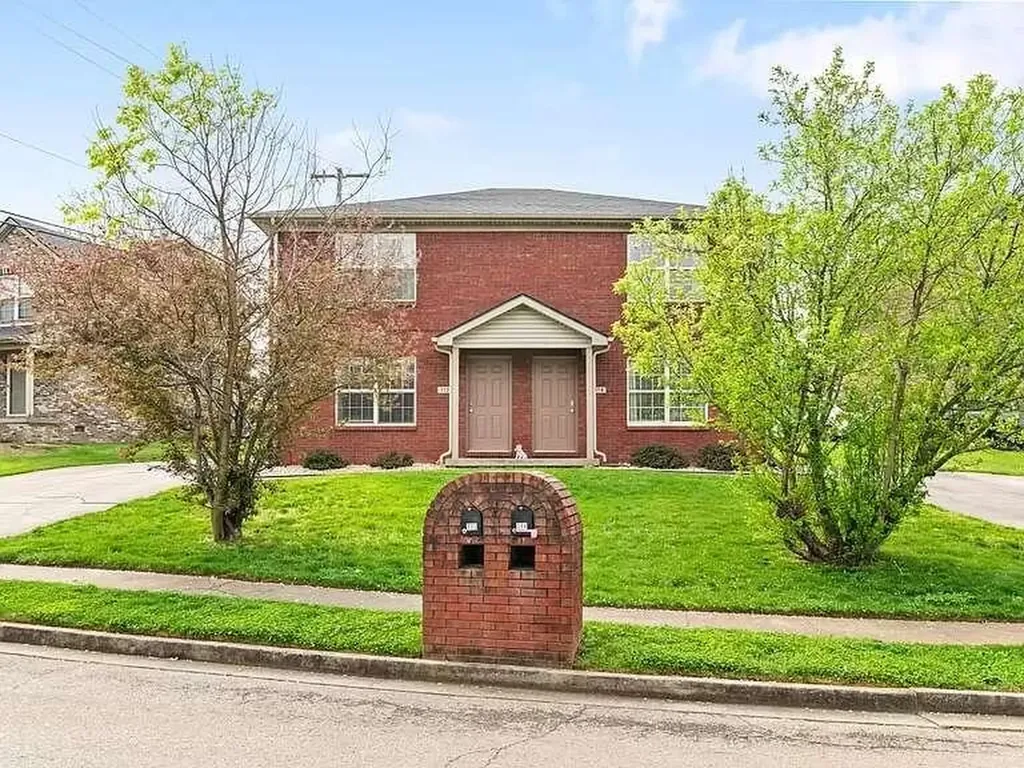112-114 Garnet Drive Nicholasville KY 40356