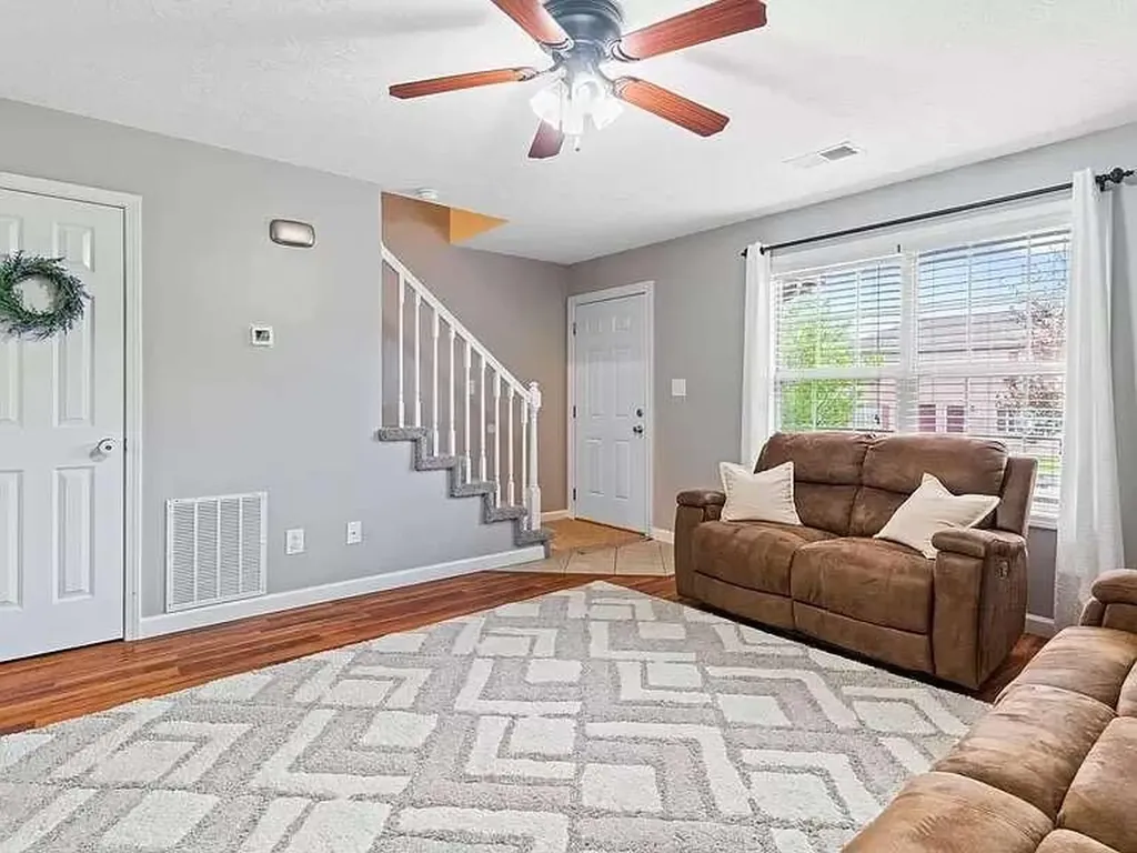 112-114 Garnet Drive Nicholasville KY 40356