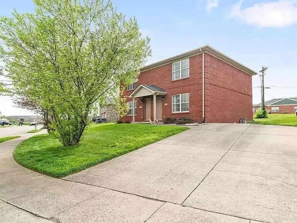 112-114 Garnet Drive Nicholasville KY 40356