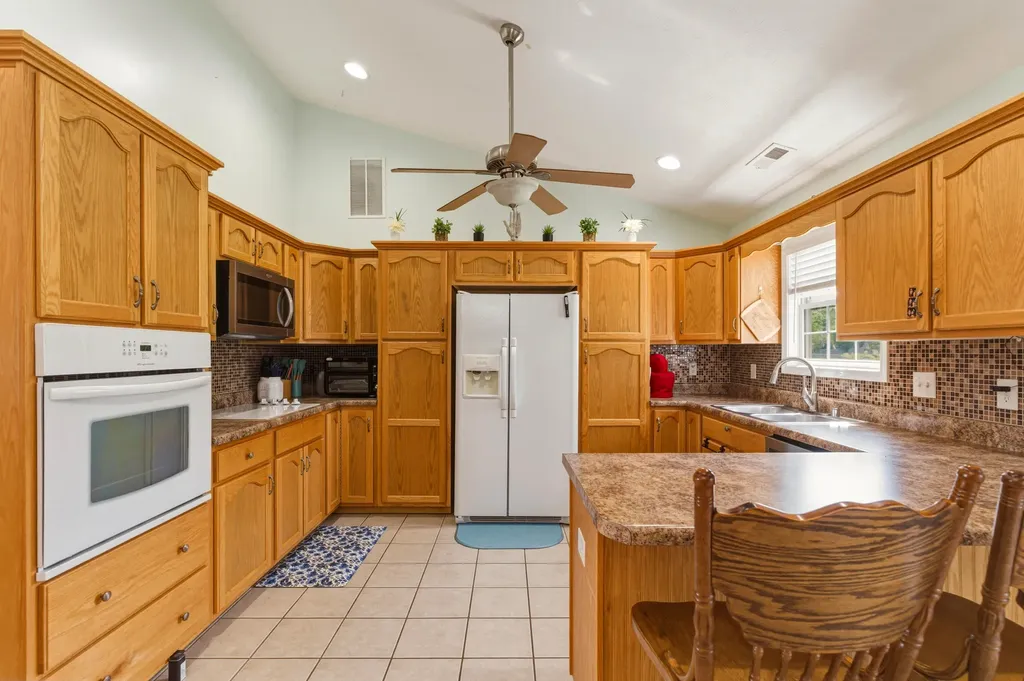 209 Kathie Court Vine Grove KY 40175