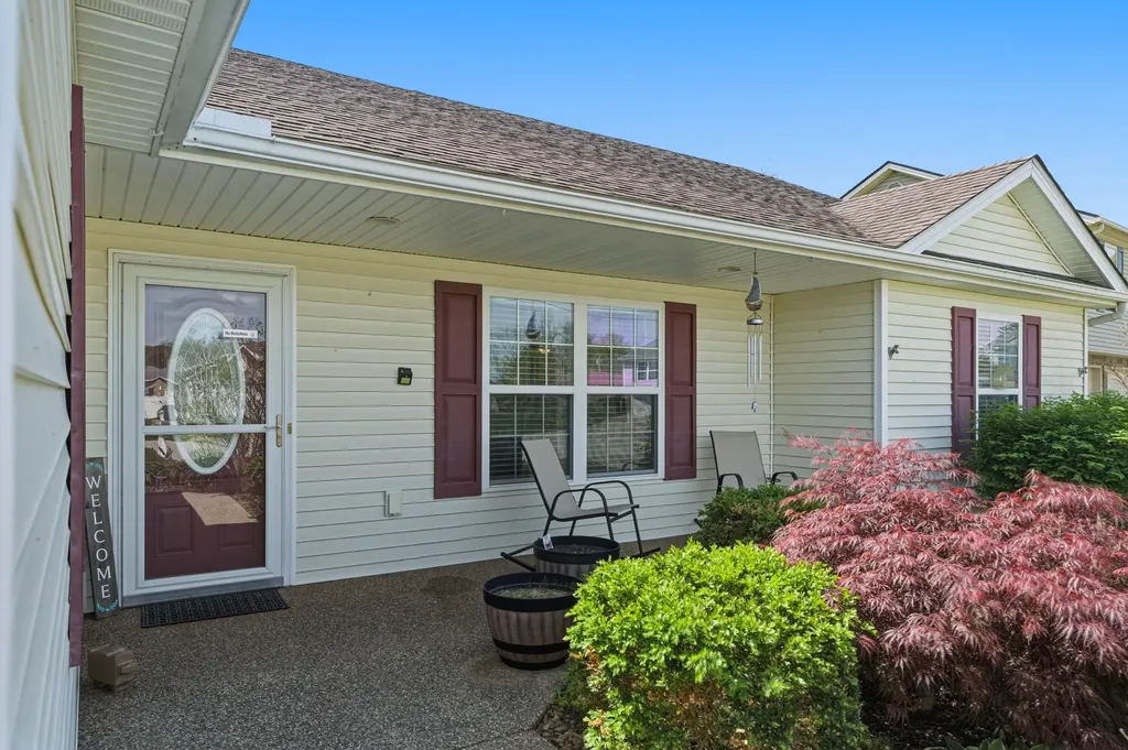 209 Kathie Court Vine Grove KY 40175