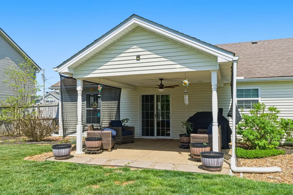 209 Kathie Court Vine Grove KY 40175
