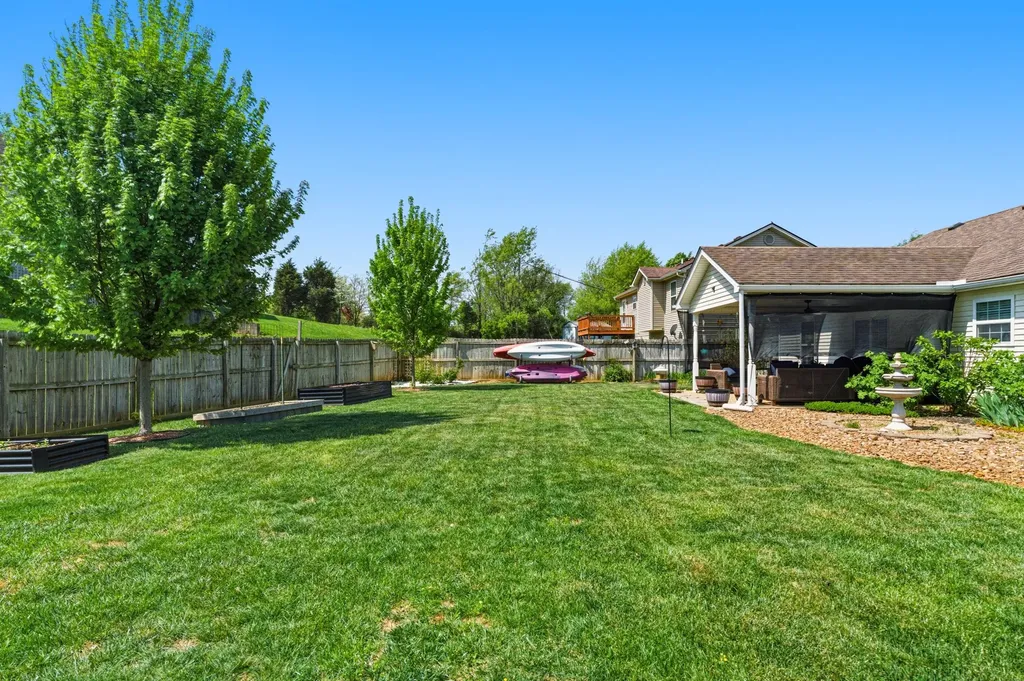 209 Kathie Court Vine Grove KY 40175