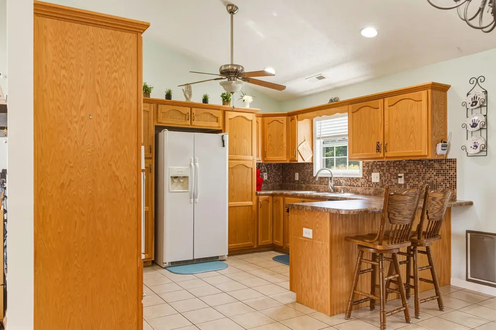 209 Kathie Court Vine Grove KY 40175