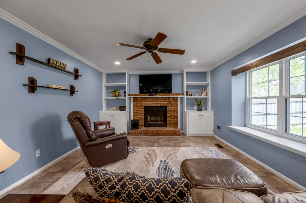 1445 Corona Drive Lexington KY 40514