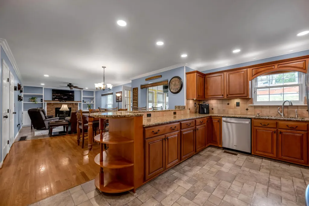 1445 Corona Drive Lexington KY 40514
