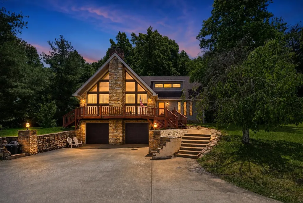 55 Woodland Cove Waynesburg KY 40489