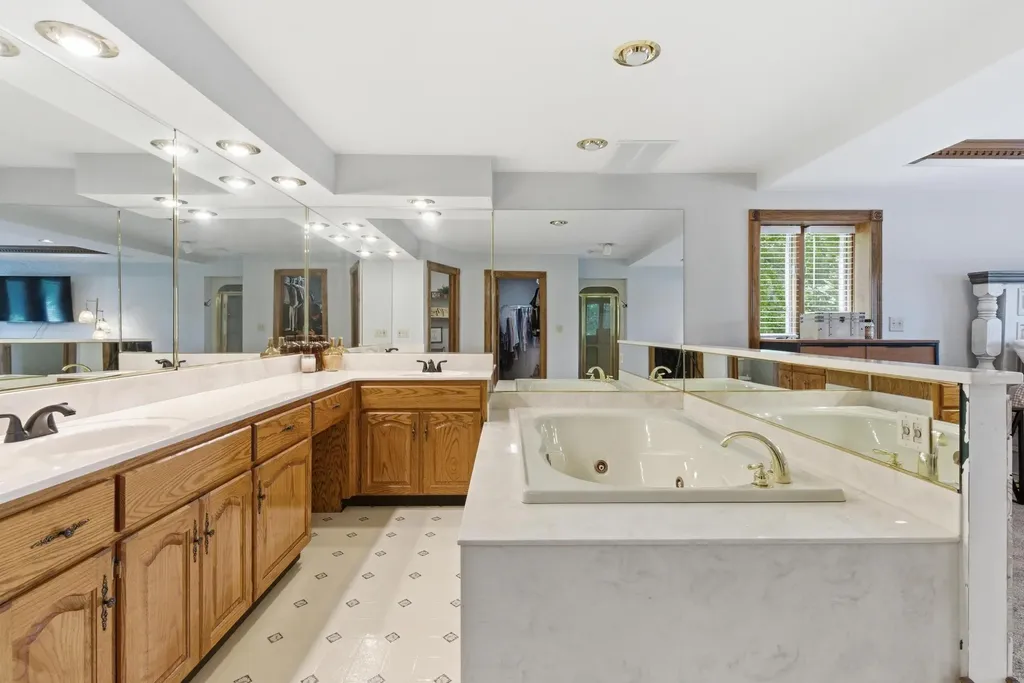 55 Woodland Cove Waynesburg KY 40489