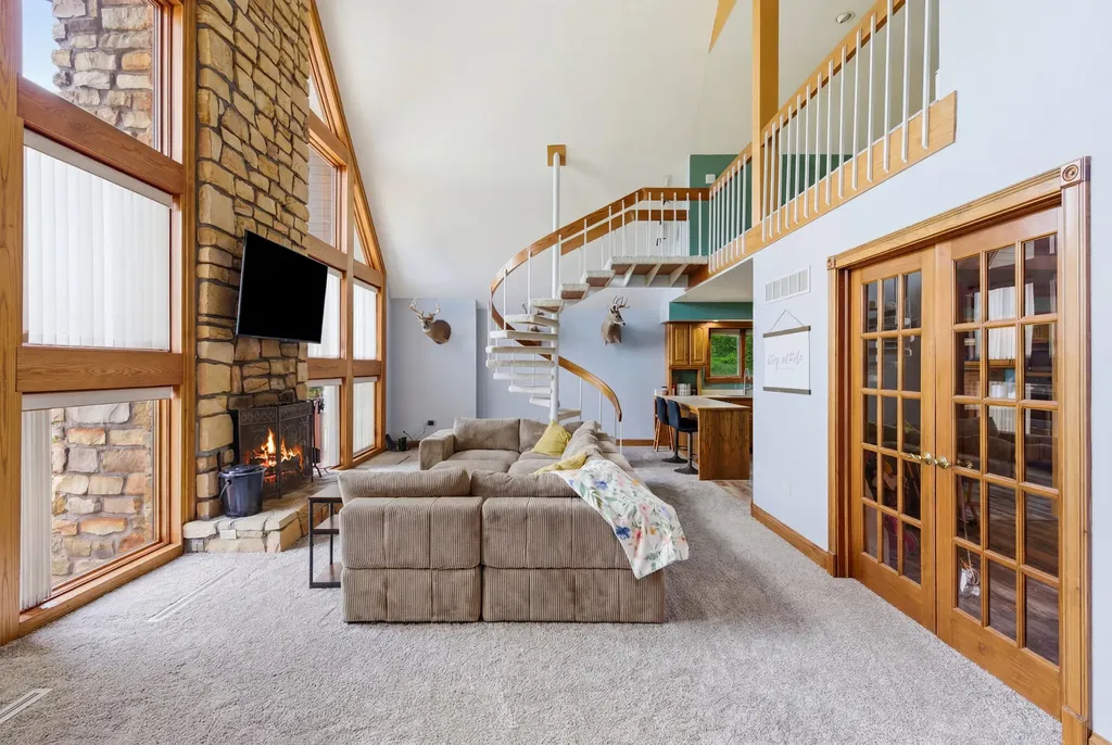 55 Woodland Cove Waynesburg KY 40489