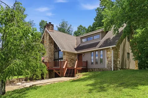 55 Woodland Cove Waynesburg KY 40489