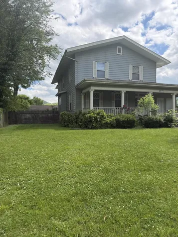 2621 W Cumberland Avenue Middlesboro KY 40965