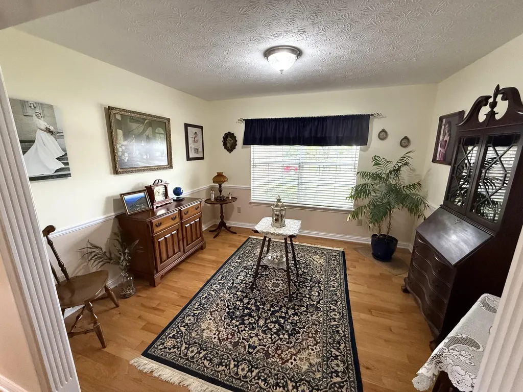 387 Colony Drive Versailles KY 40383