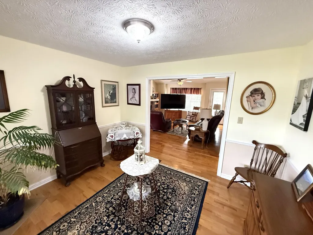 387 Colony Drive Versailles KY 40383