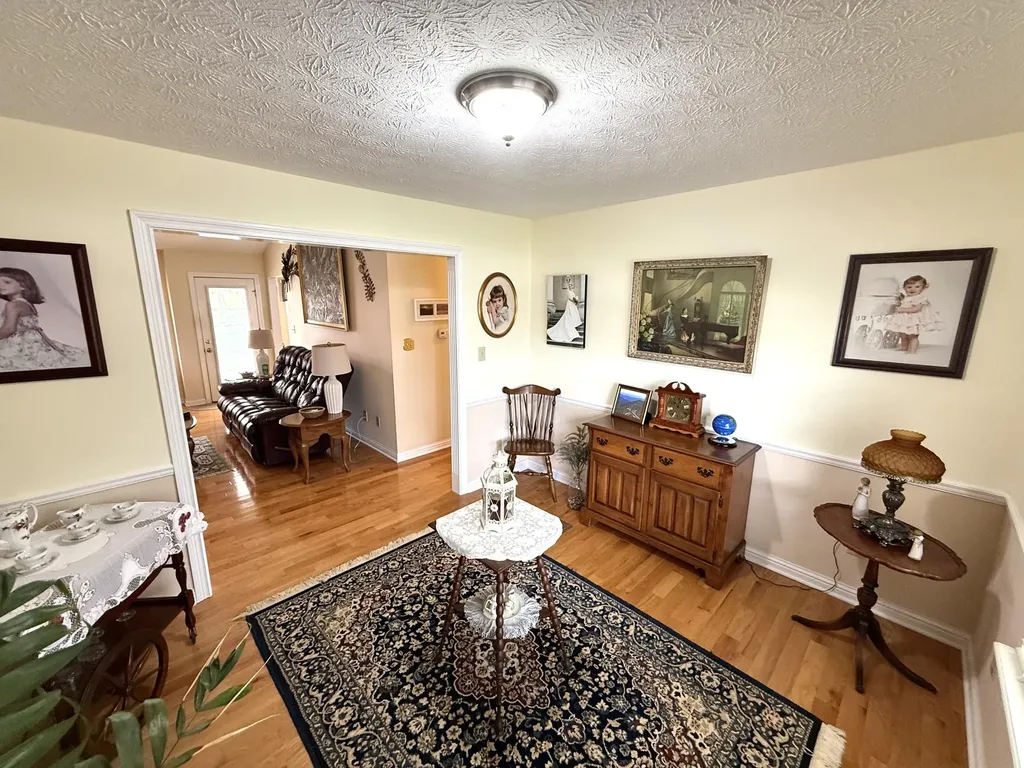 387 Colony Drive Versailles KY 40383