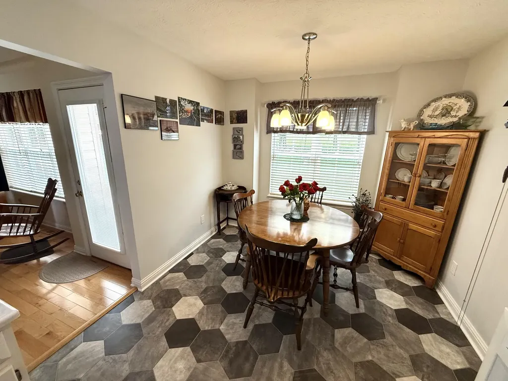 387 Colony Drive Versailles KY 40383