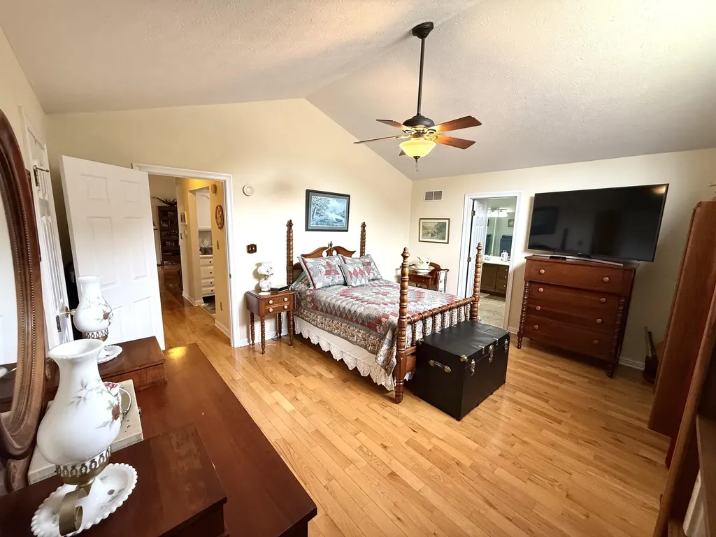 387 Colony Drive Versailles KY 40383