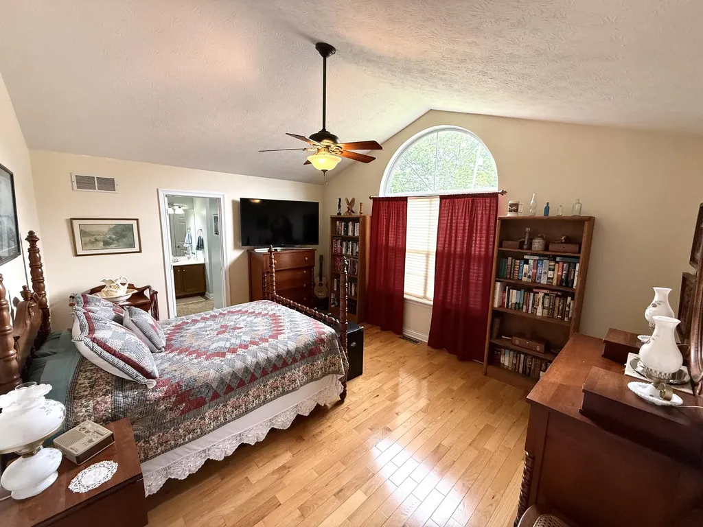 387 Colony Drive Versailles KY 40383