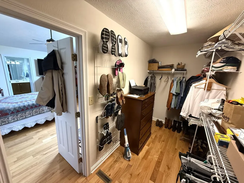387 Colony Drive Versailles KY 40383