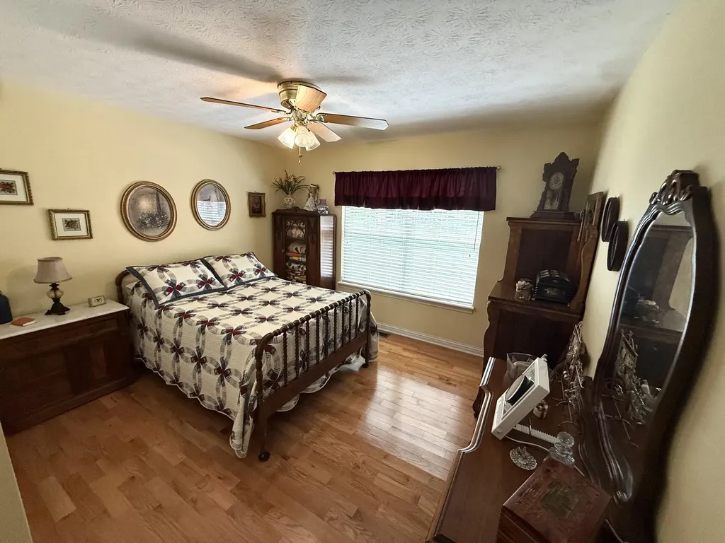 387 Colony Drive Versailles KY 40383