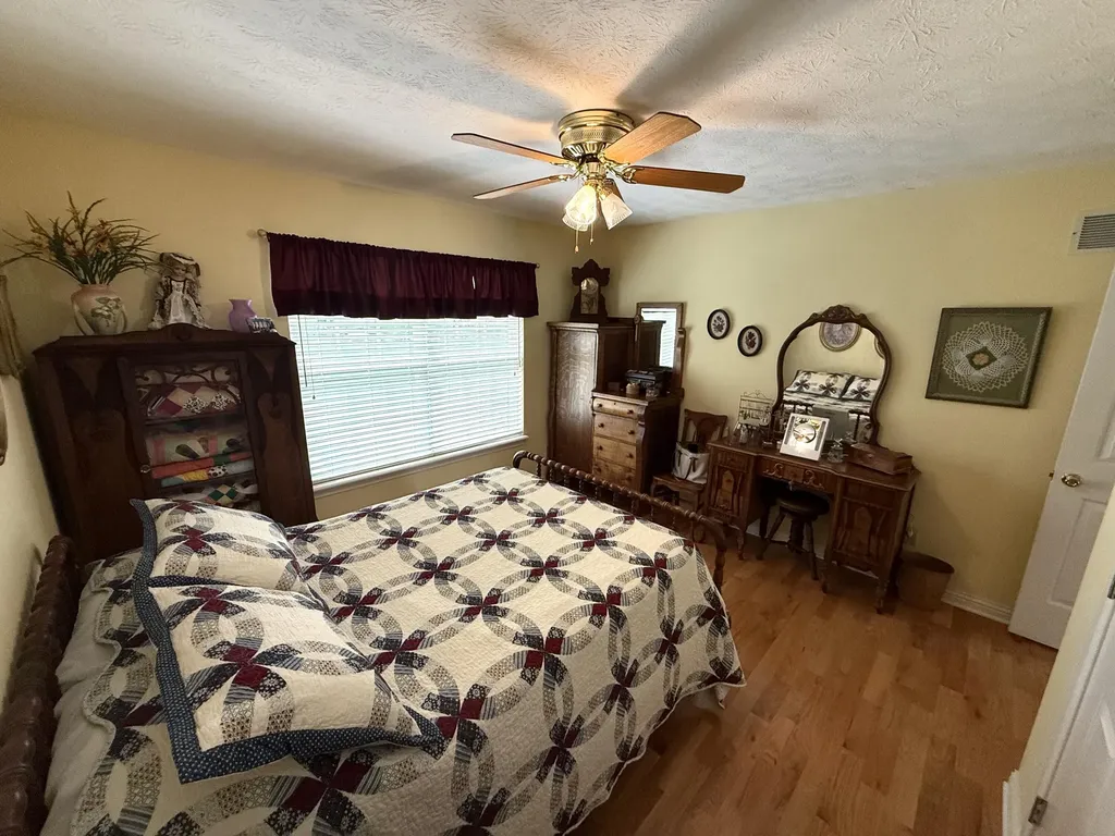 387 Colony Drive Versailles KY 40383
