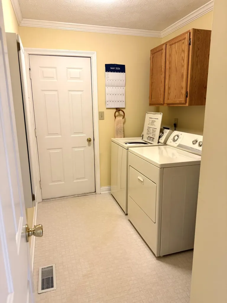 387 Colony Drive Versailles KY 40383