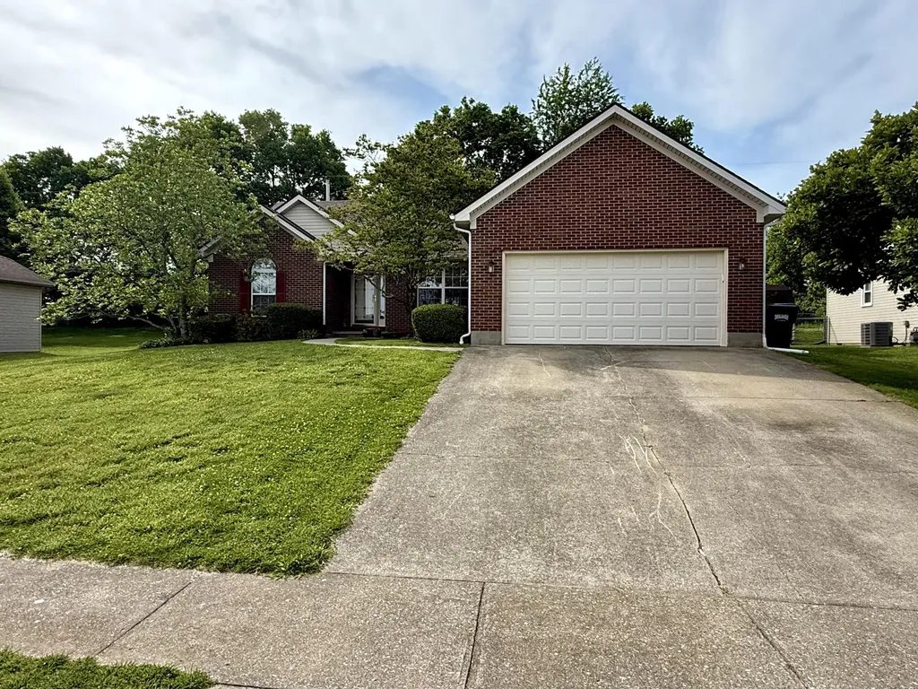 387 Colony Drive Versailles KY 40383