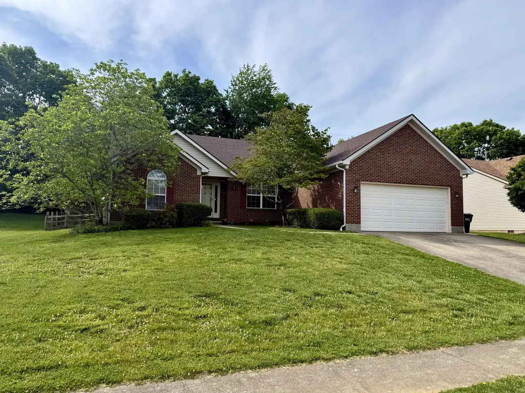 387 Colony Drive Versailles KY 40383