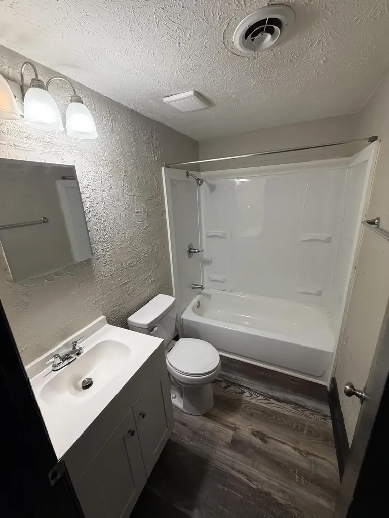 246 Warnock Street Lexington KY 40508