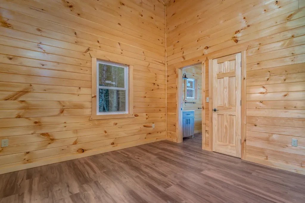 10 Birdsong Trail Zoe KY 41397