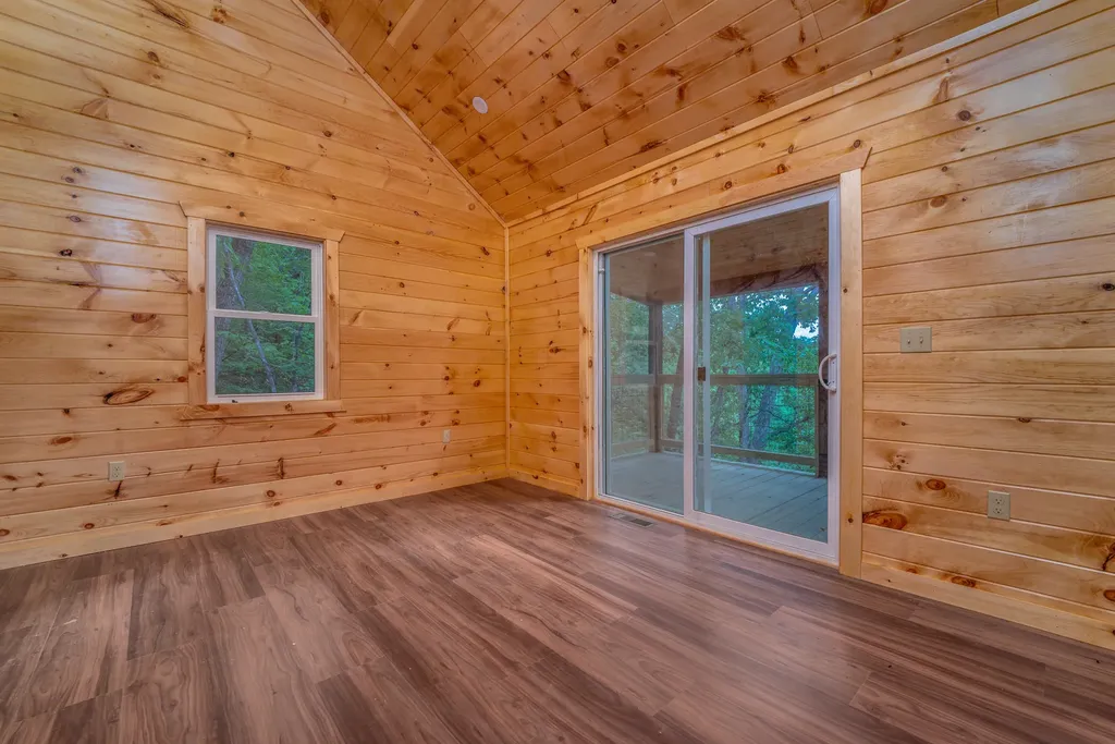 10 Birdsong Trail Zoe KY 41397