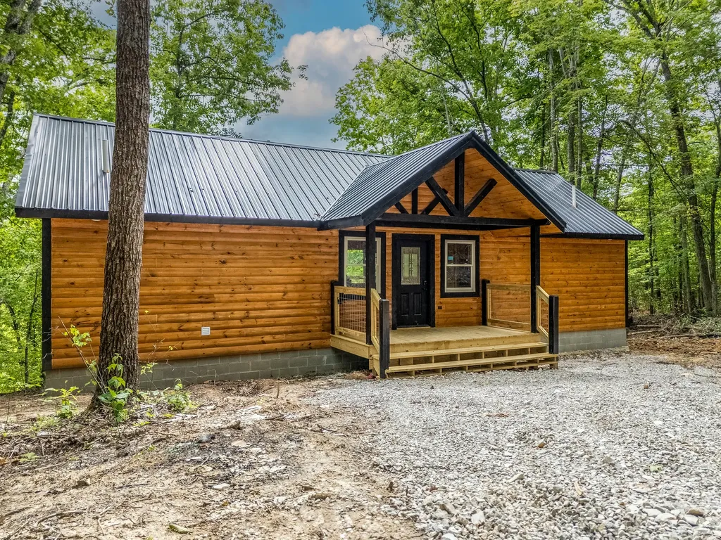 10 Birdsong Trail Zoe KY 41397