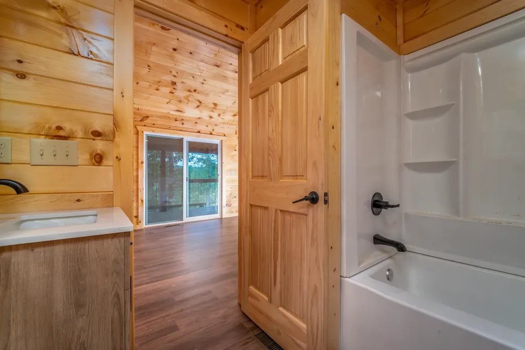 10 Birdsong Trail Zoe KY 41397
