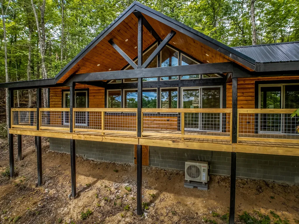 10 Birdsong Trail Zoe KY 41397