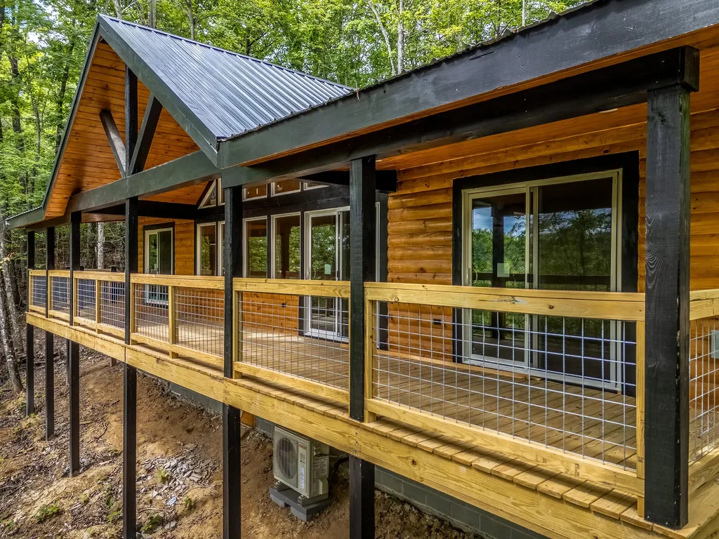 10 Birdsong Trail Zoe KY 41397