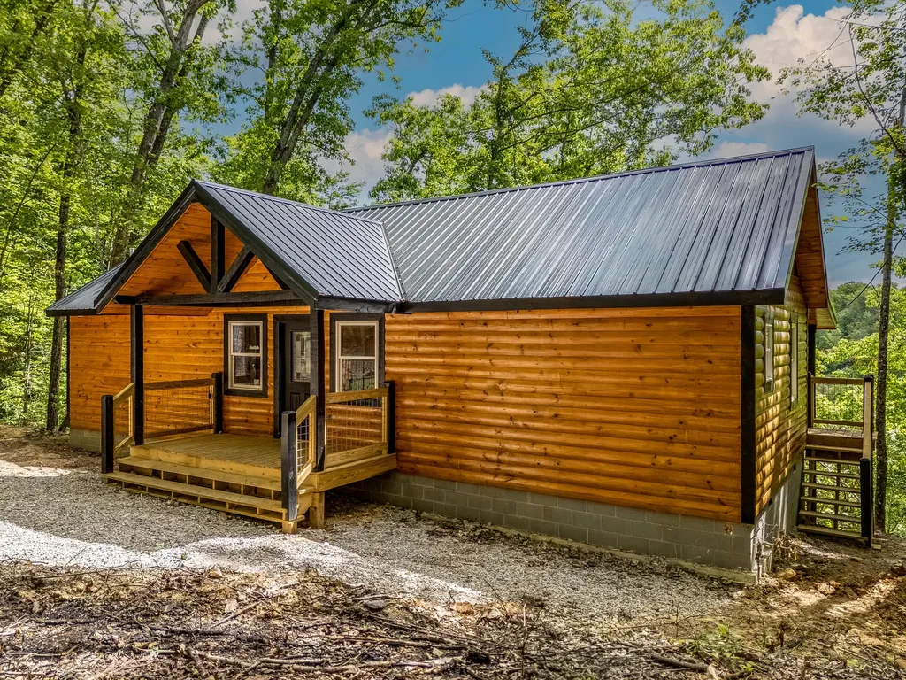 10 Birdsong Trail Zoe KY 41397