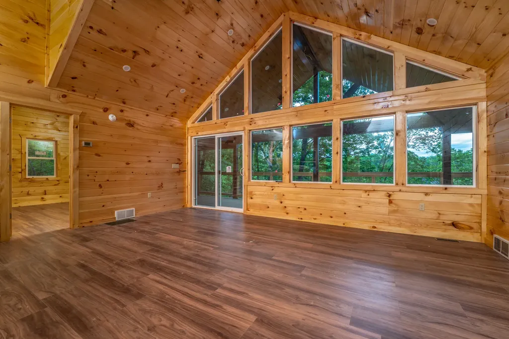 10 Birdsong Trail Zoe KY 41397