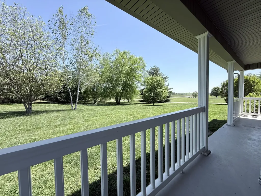 44 Windswept Lane Russell Springs KY 42642