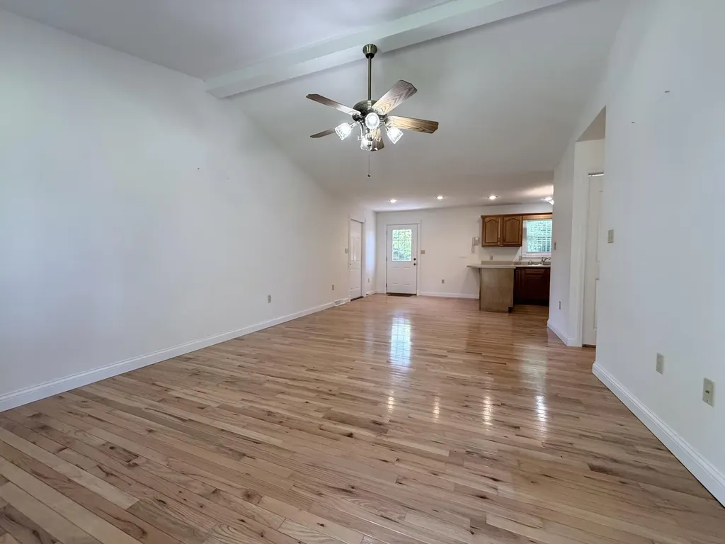 44 Windswept Lane Russell Springs KY 42642