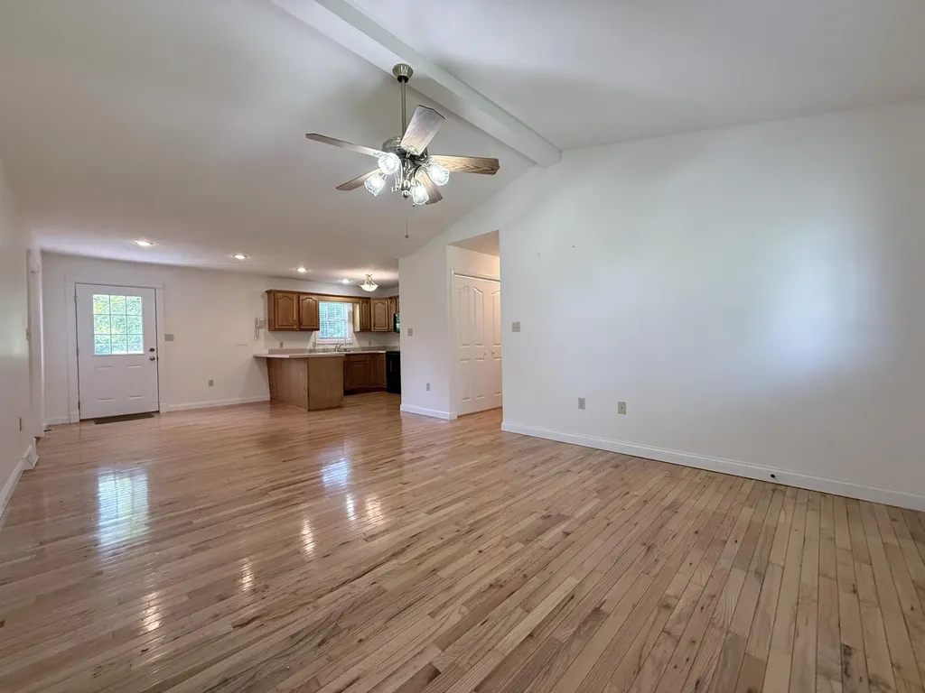 44 Windswept Lane Russell Springs KY 42642