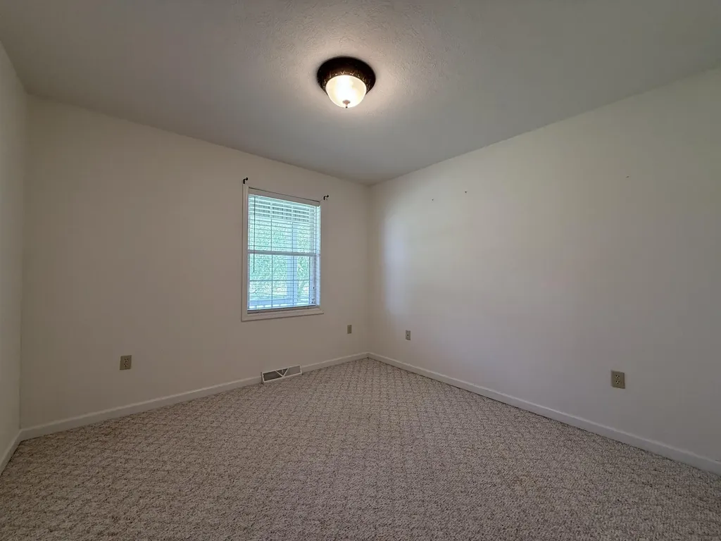 44 Windswept Lane Russell Springs KY 42642