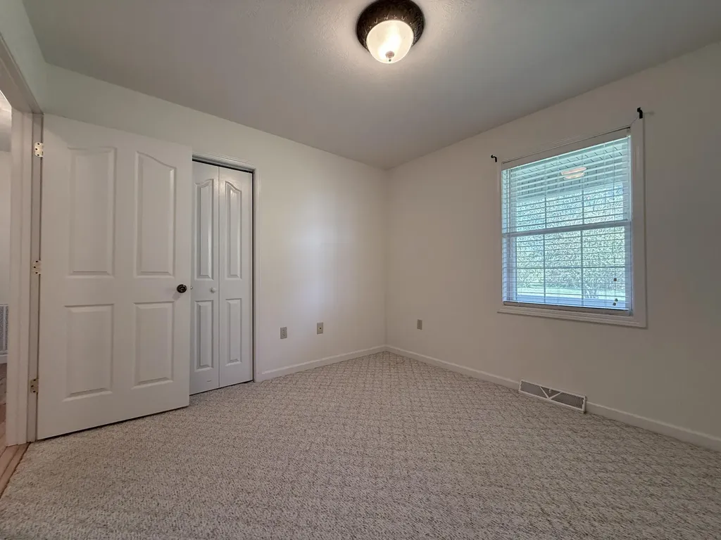 44 Windswept Lane Russell Springs KY 42642