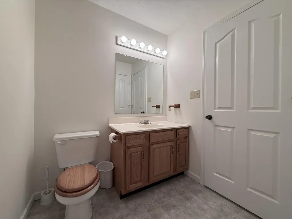 44 Windswept Lane Russell Springs KY 42642