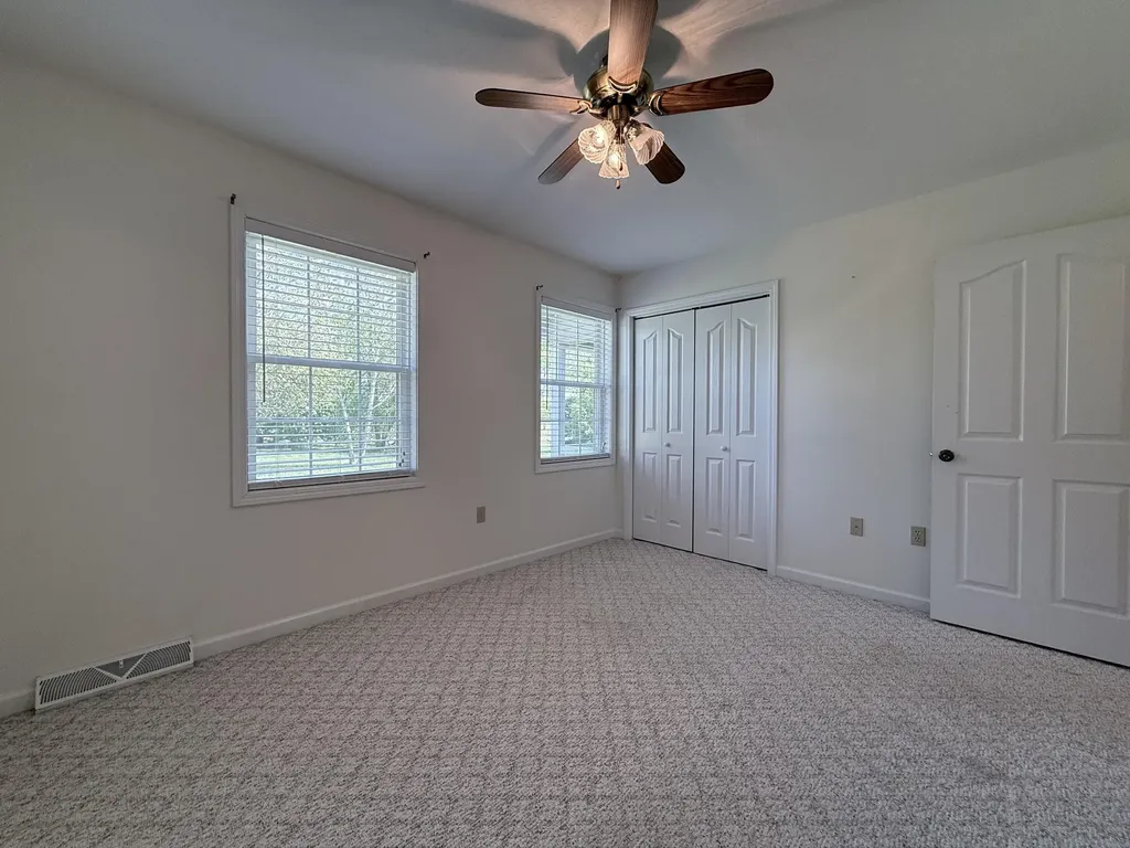 44 Windswept Lane Russell Springs KY 42642
