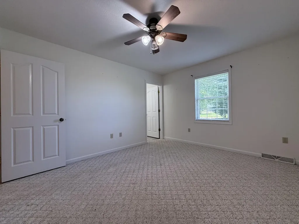 44 Windswept Lane Russell Springs KY 42642